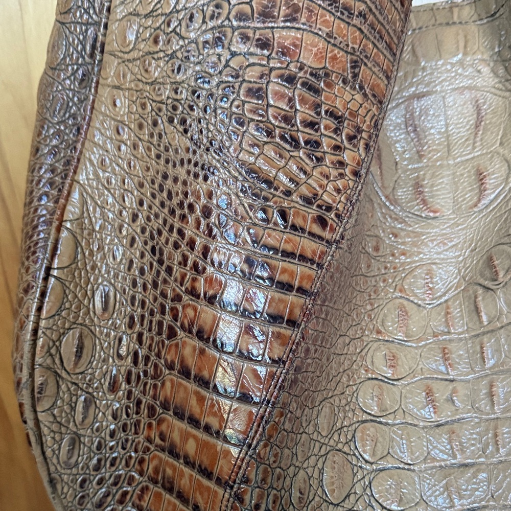 Brahmin Brown Crocodile like Embossed leather Bag - Picture 6 of 14